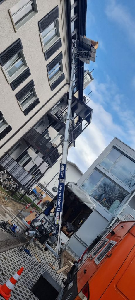 Daniel's Umzüge Konstanz - Bodensee Möbellift -1